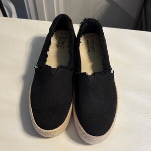 TOMS Women's Black Espadrille Shoes. Never worn